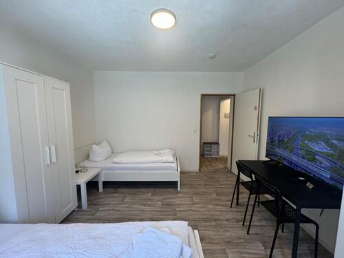 Foto - Monteurwohnung 55 Zoll TV 1000er Mbit Internet Monteurzimmer