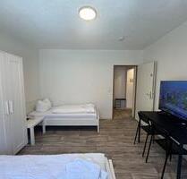 Monteurwohnung 55 Zoll TV 1000er Mbit Internet Monteurzimmer - Schwandorf