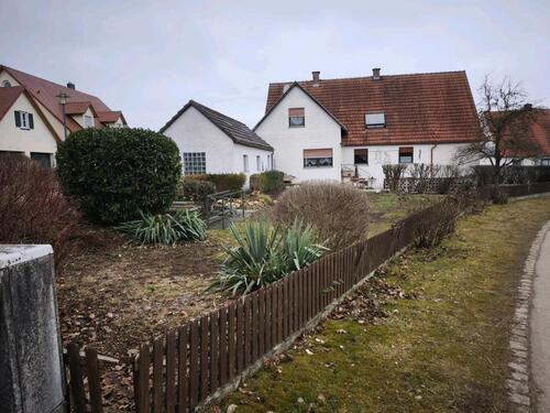 Foto - Ein - Zweifamilienhaus - 270.000,00&nbsp;EUR Kaufpreis, ca.&nbsp; 182,00&nbsp;m&sup2;