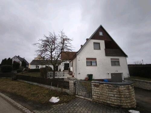 Foto - Mehrfamilienhaus, Wohnhaus in Möttingen zum Kaufen