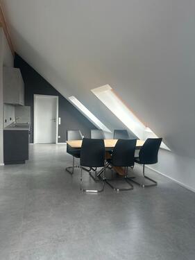Foto - Helle moderne 85m2 NF Dachgeschoss Wohnung Warmmiete