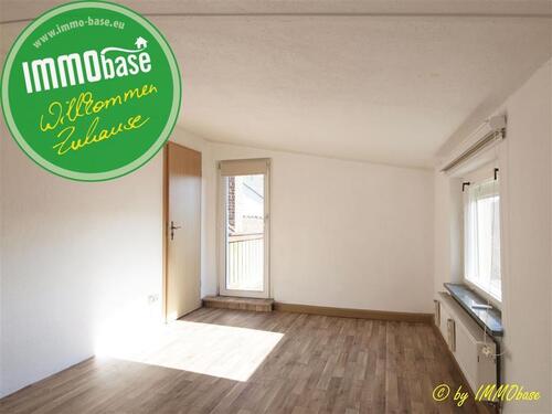 Foto - Kleine Dachgeschosswohnung mit extra großem Balkon in der Innenstadt!