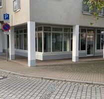 BüroPraxis in zentraler Lage - 1.260,00&nbsp;EUR Kaltmiete, ca.&nbsp; 180,00&nbsp;m&sup2; in Aschersleben (PLZ: 06449)