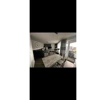 4 Zimmer Wohnung in gepflegtem Haus im Zentrum von Remscheid 4 Zimmer Wohnung in gepflegtem Haus im Zentrum von Remscheid
