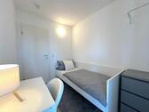 Foto - Möbliertes Zimmer frei in Frauen-WG – Friedrich-Ebert-Straße 15, Schwalbach am Taunus!