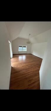 Foto - 4-Zimmer-Erdgeschosswohnung mit Garten in ruhiger Lage – 100 m²