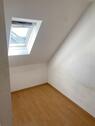 Foto - Dachzimmer klein 5 Stock - 350,00&nbsp;EUR Kaltmiete, ca.&nbsp; 6,00&nbsp;m&sup2;