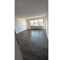 Große 4-Zimmer Wohnung mit Balkon – ab sofort frei – Korbach