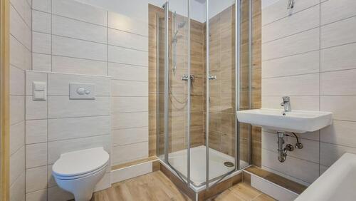 Foto - Erstbezug nach Sanierung - alles schick mit Wanne und Dusche