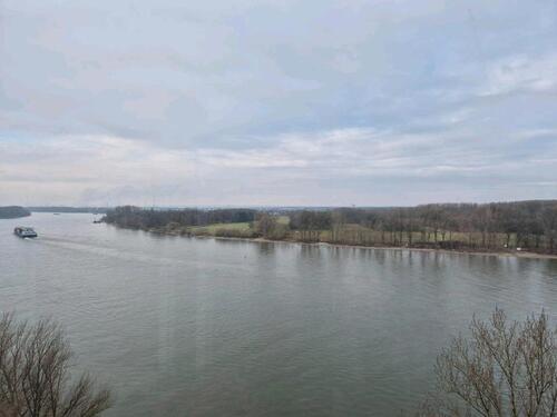 Foto - 2 Zimmer + Wintergarten, Stellplatz und EBK + Schwimmbad am Rhein