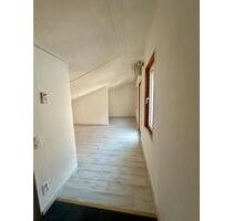 1-Zimmer Anliegerwohnung - 350,00&nbsp;EUR Kaltmiete, ca.&nbsp; 22,00&nbsp;m&sup2; in Neustadt bei Coburg (PLZ: 96465)