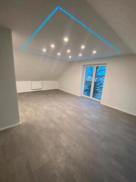 Foto - Sanierte 4-Zimmer-Dachgeschosswohnung