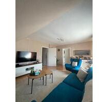 Zentrale 4-Zimmer-Dachgeschosswohnung mit eigenem Stellplatz - Eitorf