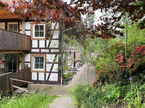 Foto - Sanierte Wohnung am Waldrand in historischem Fachwerkhaus