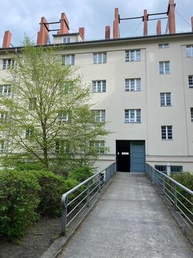 Foto - Erstbezug Kernsanierung 3-Zimmer-Wohnung Zu Vermieten Möbliert