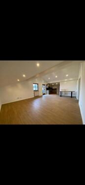 Foto - Helle 3-Zimmer-Dachgeschosswohnung