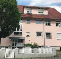 Großzügige 4-Zimmer-Wohnung in Top Lage mit Balkon! - Esslingen am Neckar Oberesslingen