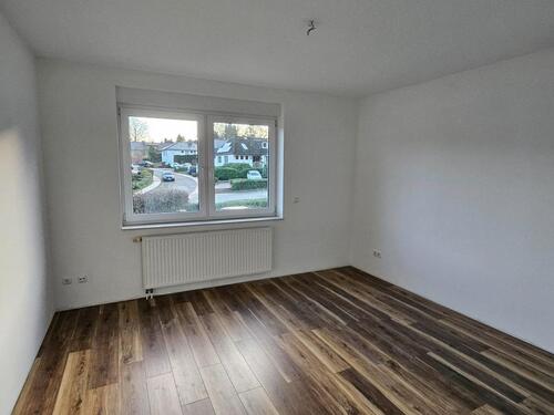 Foto - Bad Bederkesa Zentrum 3,5 Zi. 79qmtr. 1.Sto. Balkon neu renoviert