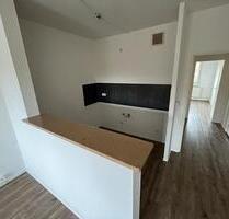 Dein Raum für den Neuanfang – 2 Zimmer, Tresenküche - Chemnitz Kapellenberg