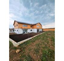 helle hochwertige Neubauwohnung 111m² 4,5 Zimmer - Ursensollen