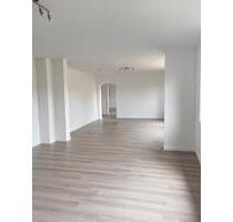Großzügige 110 m² Wohnung komplette Etage, Balkon & Gartennutzung - Idar-Oberstein
