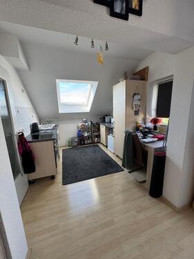 Foto - Helle 2-Zimmer DG-Wohnung mit Balkon