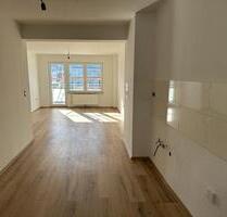 Wunderschöne renovierte 2-Zi.-Wohnung mit großem Balkon! - Wuppertal Barmen