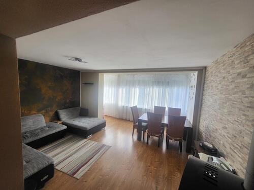 Foto - Wohnung mit Dachgeschoss zu vermieten