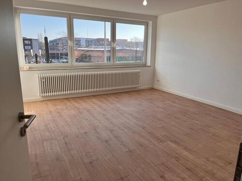 Foto - Tolle sanierte 2-Zimmer-Wohnung - mit Aufzug! Erstbezug!