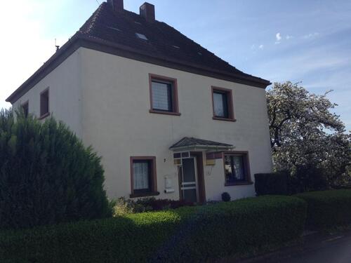 Foto - Einfamilienhaus mit Nebengebäude Nähe Pirmasens