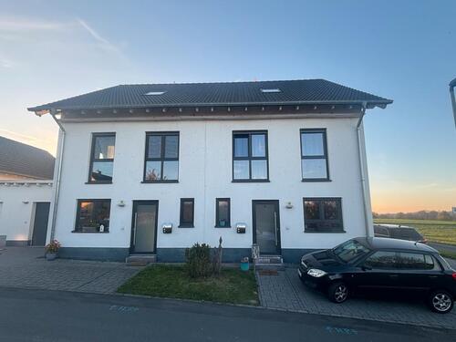 Foto - Idyllische Doppelhaushälfte mit unverbaulicher Sicht!