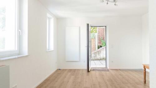 Foto - Schöne 2-Zimmer-Wohnung mit Terrasse im Grünen