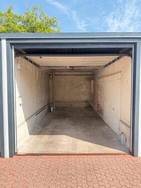 Foto - Garage zur Vermietung - 102,00&nbsp;EUR Miete,
