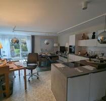 Neuwertige 3-Zimmer-Hochparterre-Wohnung mit EBK - Herzogenaurach