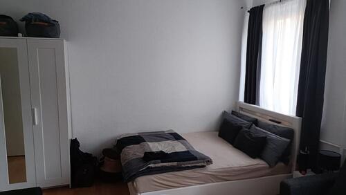 Foto - WG Zimmer zentrale Lage - 650,00&nbsp;EUR Kaltmiete, ca.&nbsp; 25,00&nbsp;m&sup2;