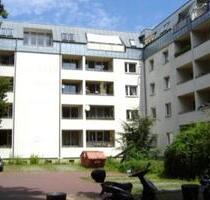 Dach Geschoß 2 Zimmer Sued-West-Balkon - Berlin Spandau