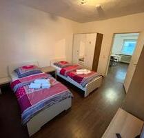 Monteurunterkunft 55 Zoll TV 1000er Mbit Internet Monteurzimmer - Schwandorf