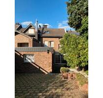 Rückzugsort für Familie mit Lust auf ruhigen Garten - Baesweiler