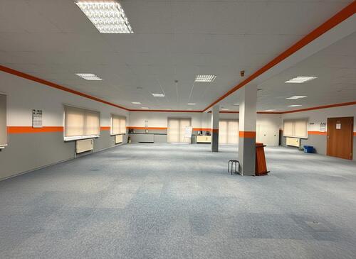 Foto - Hauchen Sie dieser Gewerbefläche Ihre frischen Ideen ein