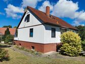 Foto - Provisionsfrei: Einfamilienhaus mit Terrasse, Garten und Keller