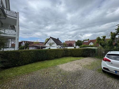 Foto - PKW Stellplatz Freiburg Hochdorf Hieberainle