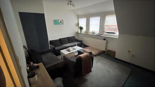 Foto - Charmante 3-Zimmer-Dachgeschosswohnung mit modernem Innenhof