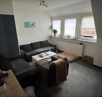 Charmante 3-Zimmer-Dachgeschosswohnung mit modernem Innenhof - Emden