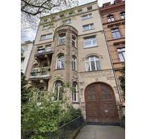 Erstbezug nach Komplettrenovierung! 2-Zimmer-Maisonettewohnung am Mainzer Zollhafen.