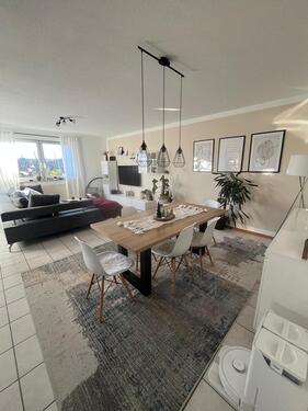 Foto - 100m² moderne helle Wohnung mit eigener Wallbox und Stellplatz