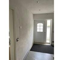 Erdgeschosswohnung mit Terrasse und Stellplatz - Bernburg (Saale)