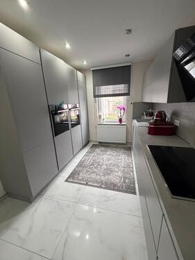 Foto - Einfamilienhaus zu vermieten 3,5 Zimmer, modern renoviert.