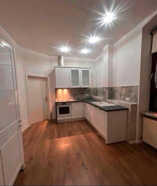 Foto - ZU VERMIETEN 2 ZIMMERN WOHNUNG IN IDAR OBERSTEIN PKW PARKPLATZ