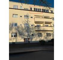 2-Zimmer DG-Wohnung mit beheiztem Wintergarten & EBK - ab 01.06. - Berlin Tempelhof-Schöneberg