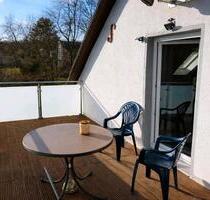 3-Zimmer-Dachgeschosswohnung – hell & mit großem Balkon - Stadtoldendorf